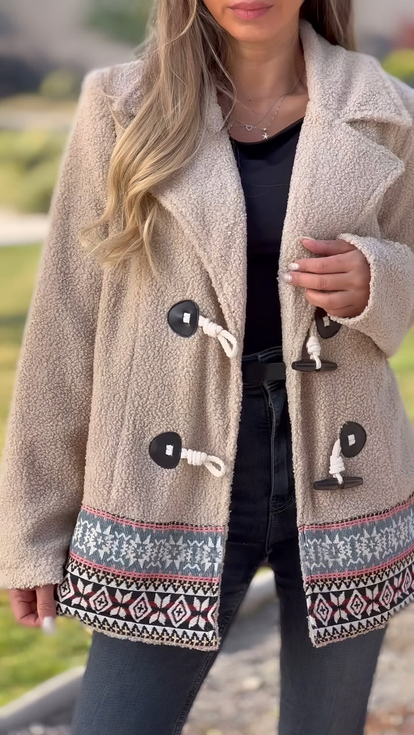 Duffle-coat à revers et manches longues pour femme